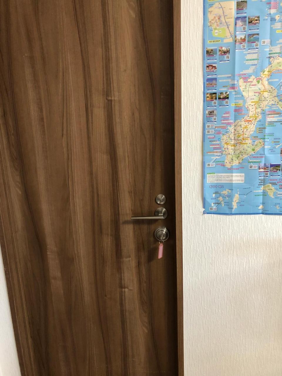 Yoko House 호텔 우루마 외부 사진